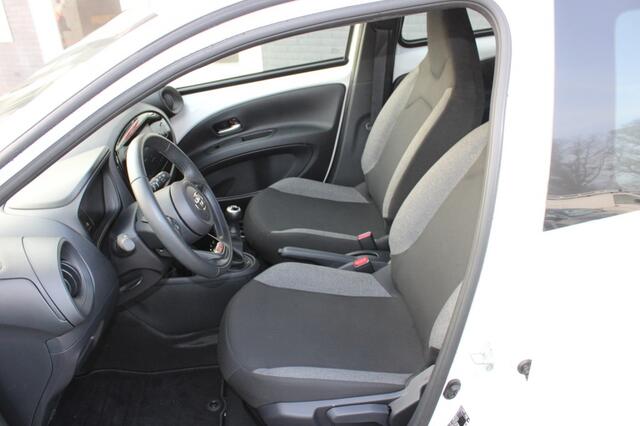 Toyota AYGO 1.0 VVT-I MT PLAY