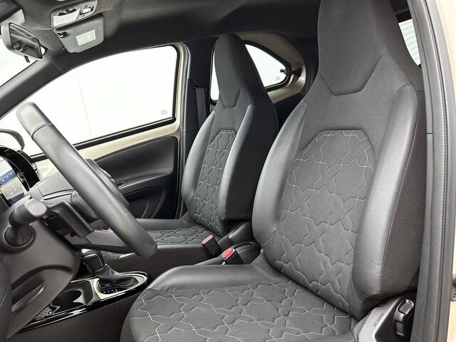 Toyota AYGO X 1.0 VVT-i S-CVT Premium | Parkeersensoren | Stoelverwarming |