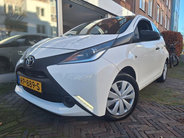 Toyota AYGO 1.0 VVT-i X-Fun 5Drs /52.000 Km/Airco/Bluetooth/Led/Garantie