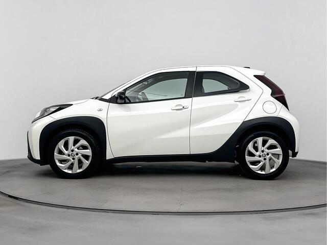 Toyota AYGO X 1.0 VVT-i S-CVT first