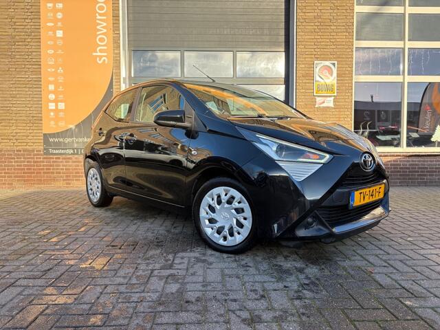 Toyota AYGO 1.0 VVT-I X-PLAY LIMITED 5-DEURS NL-AUTO/1E EIG.