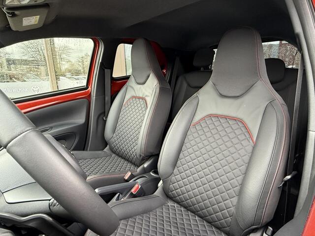 Toyota AYGO X 1.0 VVT-i S-CVT Premium Design Pack | All Seasons