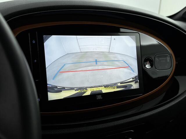 Toyota AYGO X 1.0 VVT-i S-CVT Limited Premium | JBL Premium Audio | Half lederen bekleding | Parkeersensoren | Stoelverwarming |