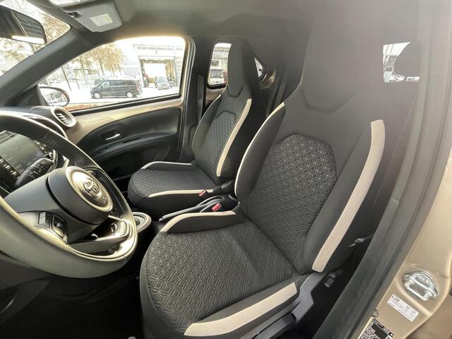 Toyota AYGO X 1.0 VVT-i S-CVT Pulse stoelverwarming