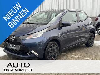 toyota-aygo-1.0-vvt-i-x-play-automa