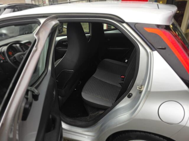 Toyota AYGO 1.0 VVT-i 5-Deurs X-Play