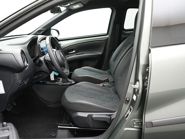 Toyota AYGO X 1.0 VVT-i S-CVT Envy | Trekhaak | Stootstrips