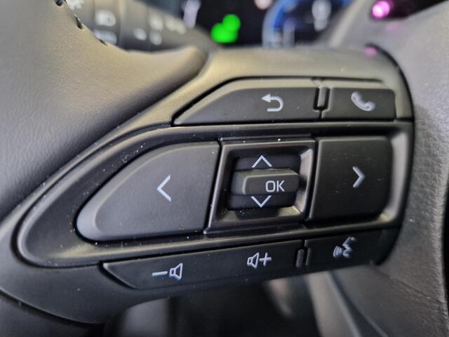 Toyota AYGO X Hybrid 115 play