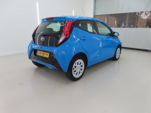 Toyota AYGO 1.0 VVT-i x-play Apple carplay/android auto | Dab