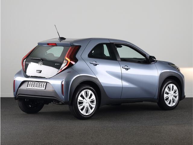 Toyota AYGO X Hybrid 115 play *NIEUW* | Direct leverbaar! | ZO