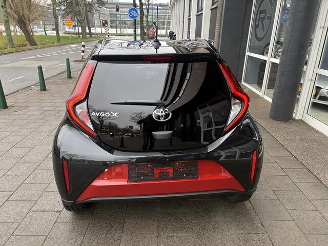 Toyota AYGO X 1.0 VVT-i S-CVT Envy