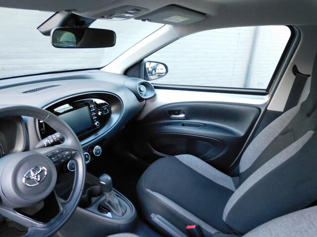 Toyota AYGO X 1.0 VVT-i S-CVT Play 1e EIGENAAR! DEALER ONDERHOUDEN! CARPLAY/ANDROID! CRUISE! AIRCO! BLUETOOTH!