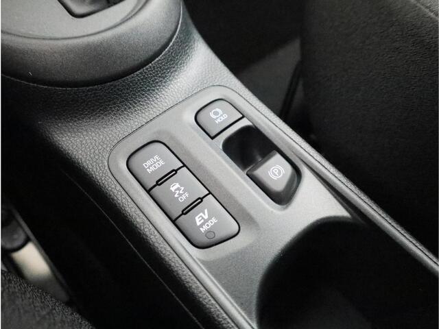 Toyota AYGO X Hybrid 115 play ¤ 500,- inruilpremie! Snel leverbaar !