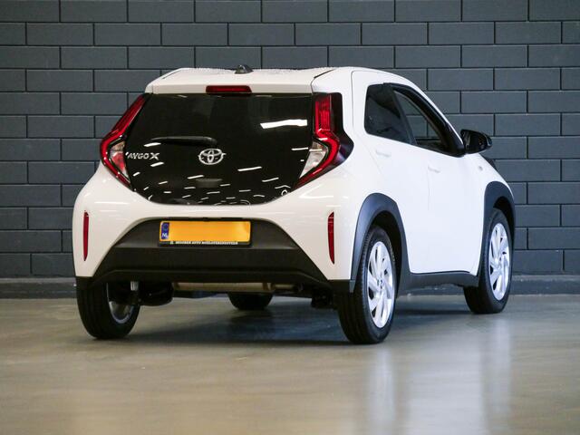 Toyota AYGO X 1.0 VVT-i MT first | CAMERA | CARPLAY | CRUISE CONTROL |