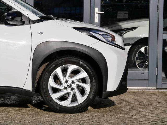 Toyota AYGO X 1.0 VVT-i MT first | CAMERA | CARPLAY | CRUISE CONTROL |