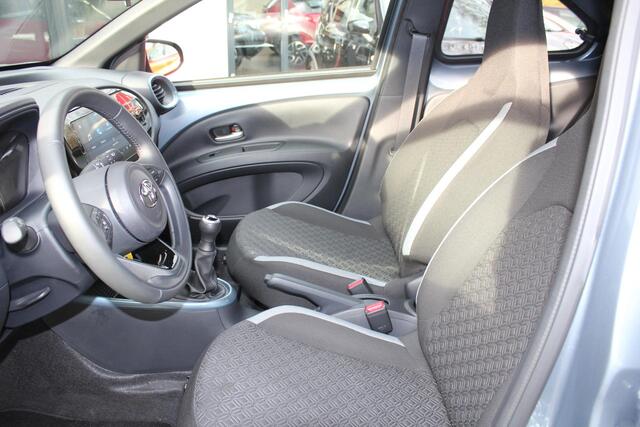 Toyota AYGO X 1.0 VVT-i MT Play