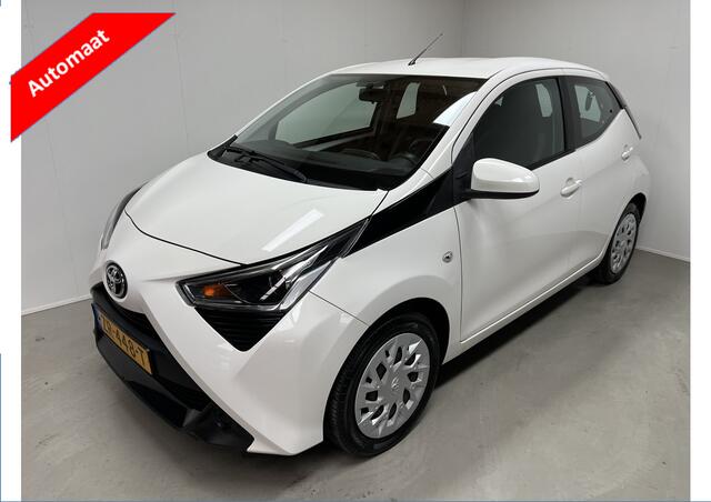 Toyota AYGO 1.0 VVT-i x-play Automaat Apple carplay Camera