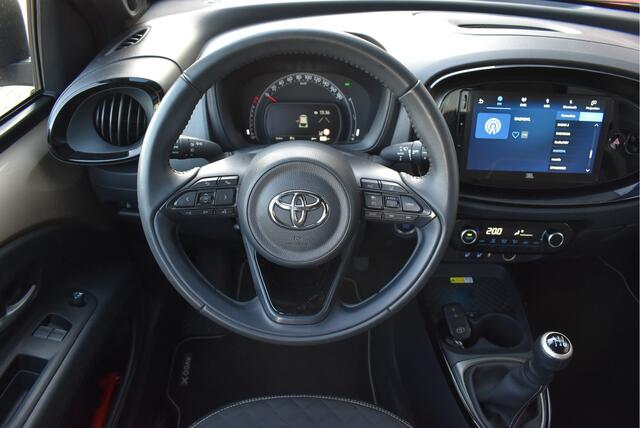 Toyota AYGO X 1.0 VVT-i MT Premium Virtual cockpit, Adaptive cruise, Stoelverwarming, Carplay, Camera
