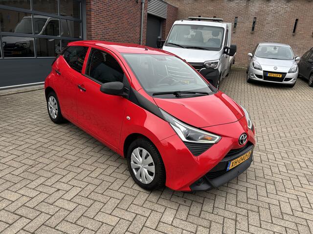 Toyota AYGO 1.0 VVT-i x-fun