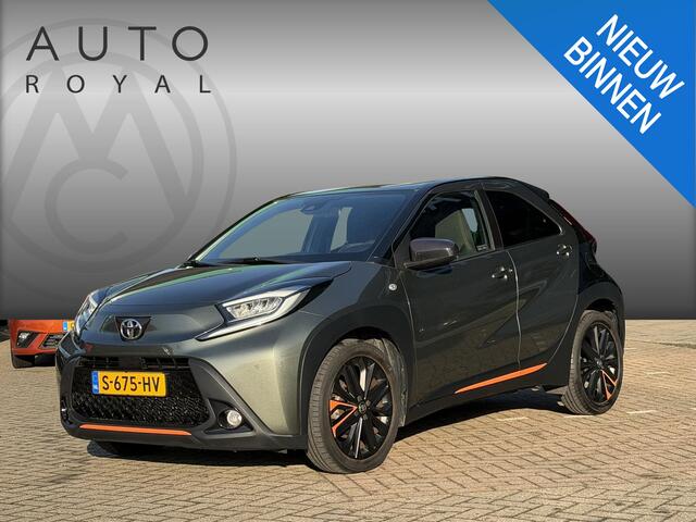 Toyota AYGO X 1.0 VVT-i S-CVT Limited AUTOMAAT | TWO TONE COLOR | DODEHOEK DETECTIE | ACHTERUIT RIJ CAMERA| SPORT STOELEN| KEYLESS ENTRY/GO| NAVIGATIE | LED KOPLAMPEN | STOEL VERWARMING |