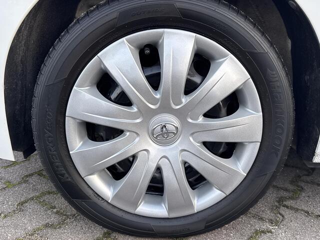 Toyota AYGO 1.0 VVT-i x-nav Incl 12 maanden Bovag garantie