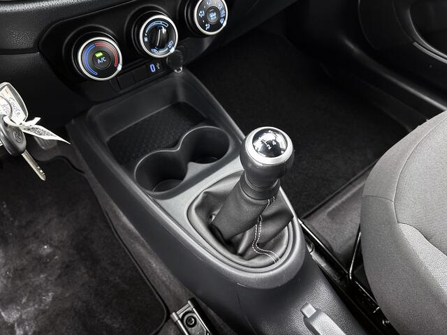 Toyota AYGO X 1.0 VVT-i MT Play | Apple CarPlay / Android Auto (Navigatie) |