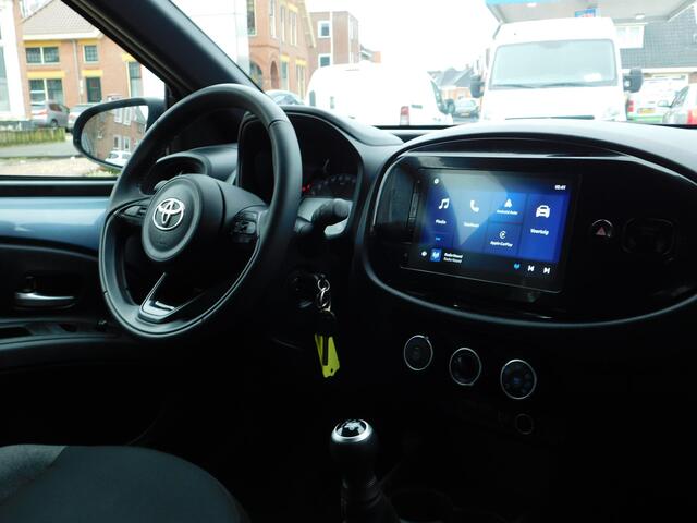 Toyota AYGO X 1.0 VVT-i MT Play