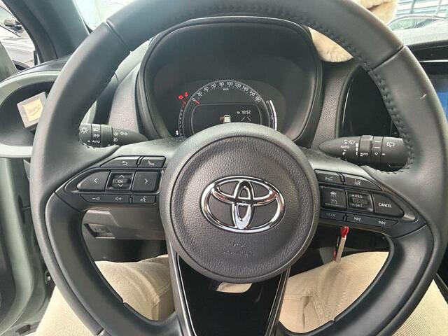 Toyota AYGO X 1.0 VVT-I MT PULSE I CLIMATE CONTROL I P-CAMERA I APPLE CARPLAY I ADAPTIVE CRUISE CONTROL