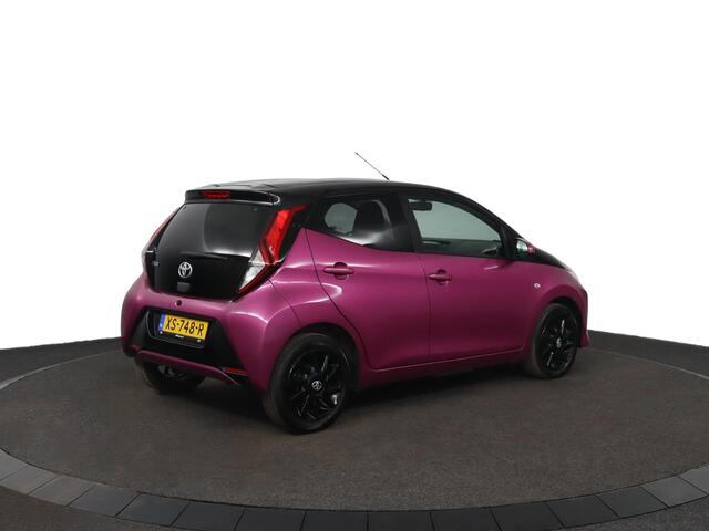 Toyota AYGO 1.0 VVT-i x-cite | Apple Carplay/Android auto | Airco | Parkeercamera | Lichtmetalen-Velgen |