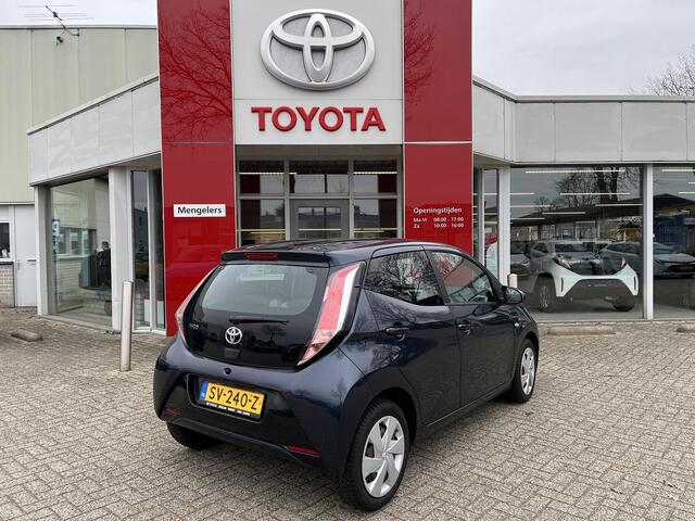 Toyota AYGO 1.0 VVT-i x-nav | Navigatie | All seasonbanden | Camera