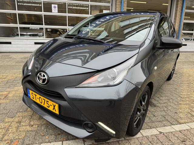 Toyota AYGO 1.0 VVT-i x-fun 70548KM! NAP | Airco | Bluetooth | LED dagrijverlichting | Lichtmetalen Velgen |