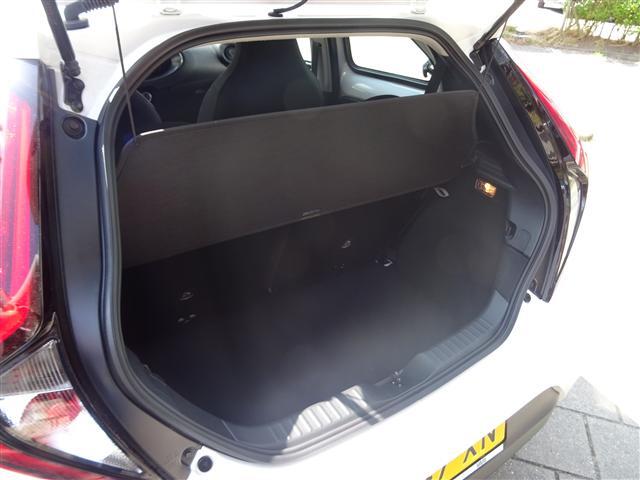 Toyota AYGO X 1.0 VVT-i Play