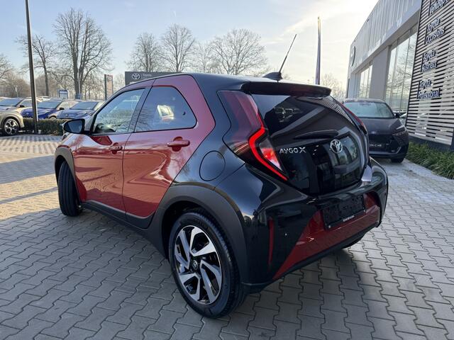 Toyota AYGO X 1.0 VVT-i MT Envy | Parkeersensoren V+A | Stoelverwarming