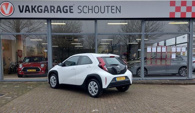 Toyota AYGO X 1.0 VVT-i MT Play | Apple Carplay | Cruise Control