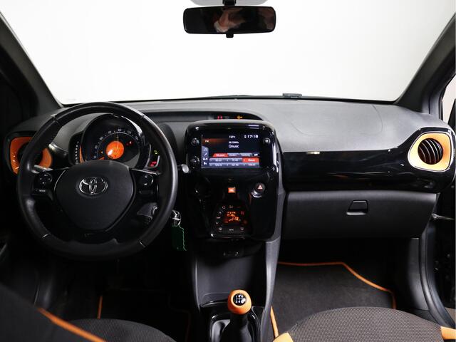 Toyota AYGO 1.0 VVT-i x-JBL | CarPlay | Achteruitrijcamera |