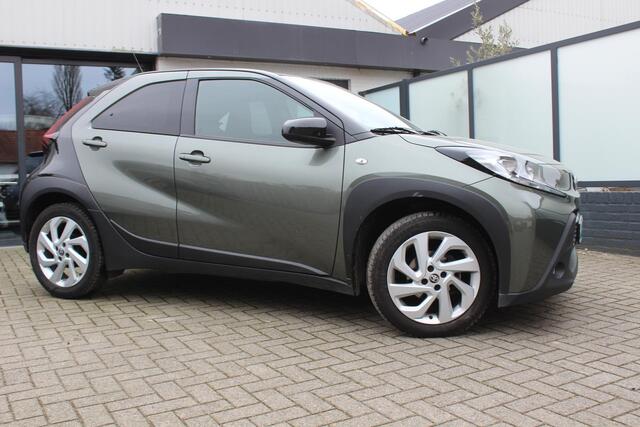 Toyota AYGO X 1.0 VVT-i MT Pulse Bi Tone, Adap Cruise, Lane Assist, Winter Pack, Camera, All Season.