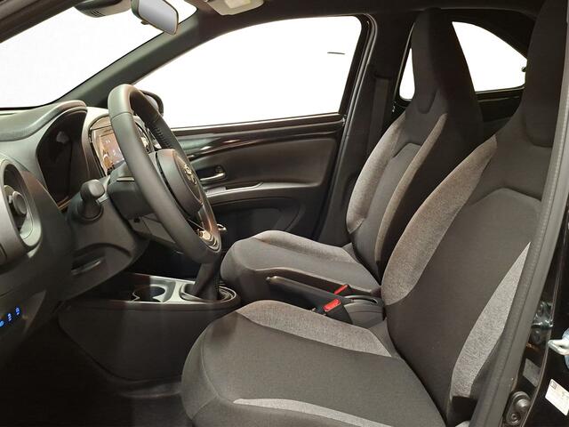 Toyota AYGO X 1.0 VVT-i MT Play