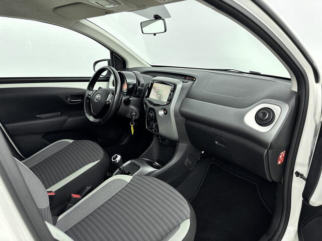 Toyota AYGO 1.0 VVT-i x-play | NL dealeronderhouden |