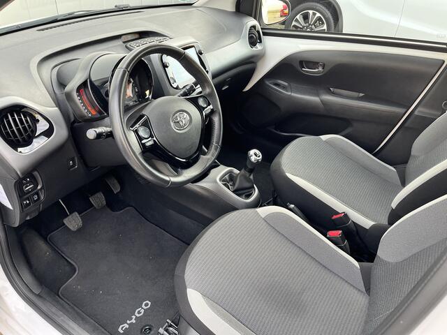 Toyota AYGO 1.0 VVT-i X-Play Limited NL Auto Lichtmetalen Velgen Carplay Airco