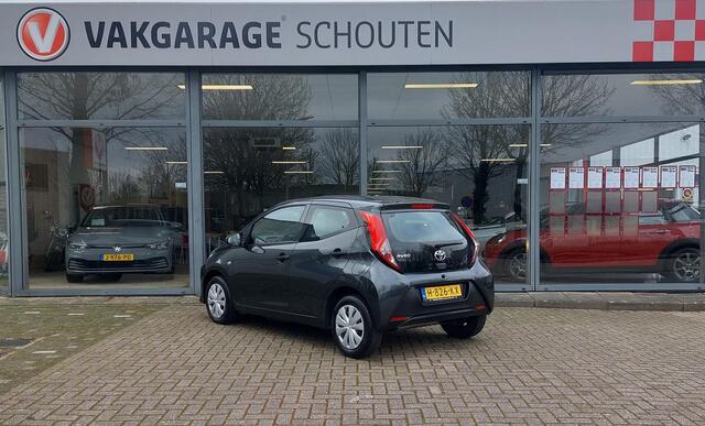 Toyota AYGO 1.0 VVT-i x-fun
