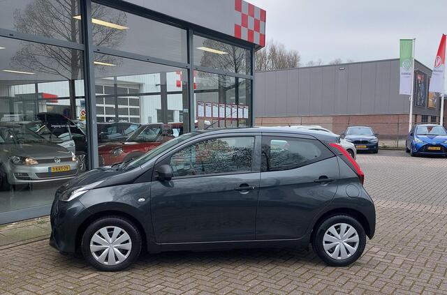 Toyota AYGO 1.0 VVT-i x-fun