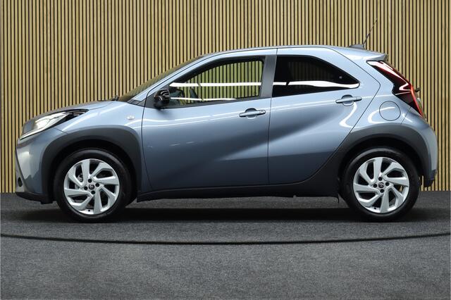Toyota AYGO X 1.0 VVT-i S-CVT Pulse Facelift | Direct Leverbaar! | Adaptive-cruise | Clima | All-season Banden | Camera | Apple Carplay & Andtoid Auto | Maps Navigatie | Full led | Winterpakket