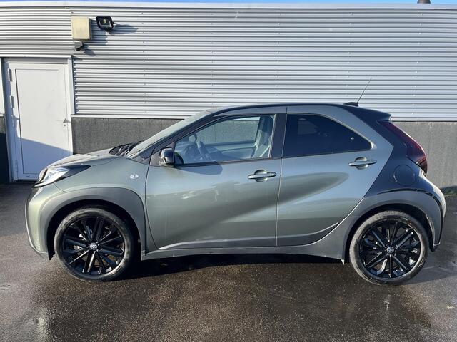 Toyota AYGO X 1.0 VVT-i MT Pulse NL-auto! LMV, LED, Achteruitrijcamera, Privacy glass, Apple Carplay en/of Android auto navigatie