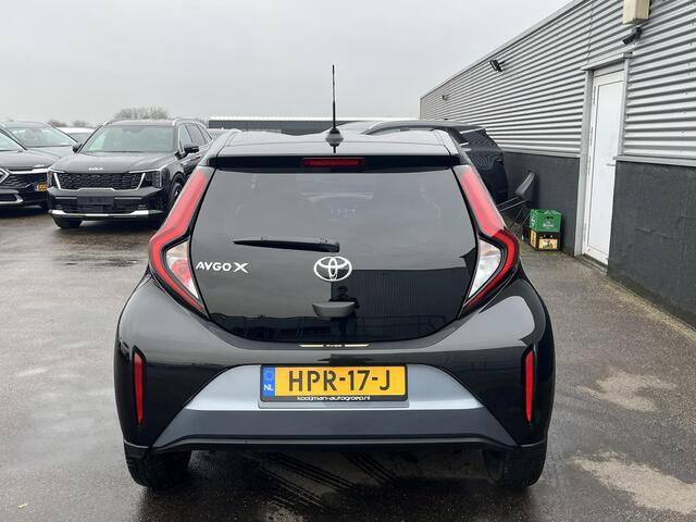 Toyota AYGO X 1.0 VVT-i S-CVT Pulse Automaat, NL-auto! Apple Carplay en/of Android auto Navigatie, LMV, LED, Privacy glass, Adaptieve cruise control