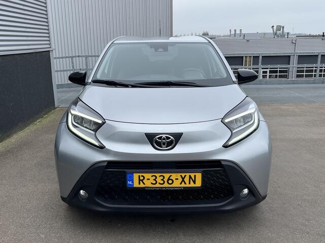 Toyota AYGO X 1.0 VVT-i MT first Nieuw geleverd en dealeronderhouden, 1 eign. Apple Carplay en/of Android auto navigatie, LMV, Privacy glass, Climate control