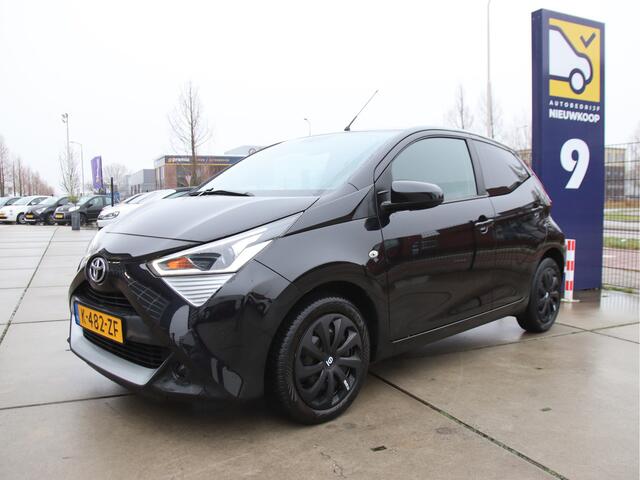 Toyota AYGO 1.0 VVT-i x-play Sparco Camera-Carplay, NL-auto, 1e Eigenaar Prijspakker!