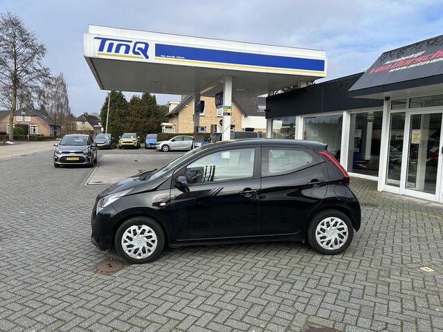 Toyota AYGO 1.0 VVT-i x-play