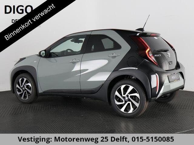 Toyota AYGO X 1.0 VVT-i PULSE PACK BI-TONE GARANTIE 3-2035! CARPLAY NAVI.STOELVERWARMING. ADAPTIVE CRUISE CONTROLL