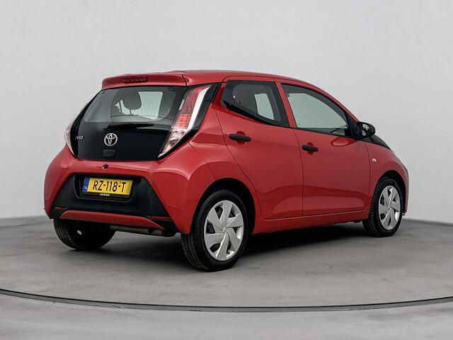 Toyota AYGO 1.0 VVT-i X-Fun | Airco | Bluetooth Radio |