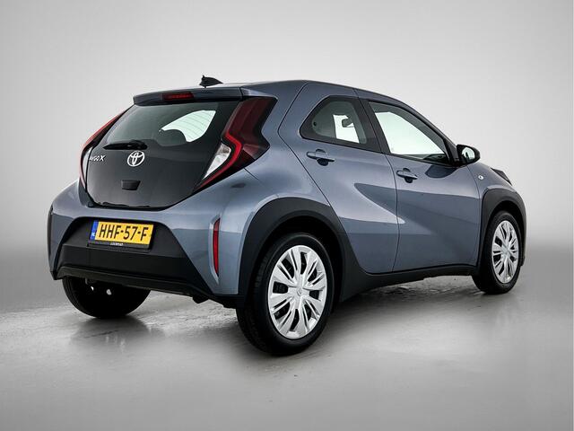 Toyota AYGO X 1.0 VVT-i MT Play | Airco | Parkeercamera | Cruise Control | Apple Carplay / Android Auto |